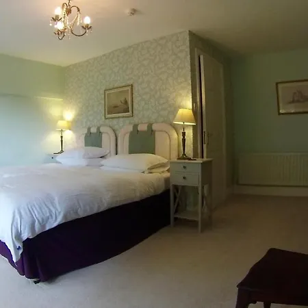 Wood House Bed & Breakfast