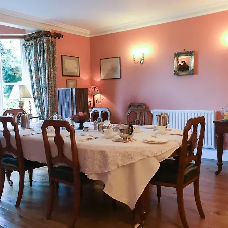 Wood House Bed & Breakfast