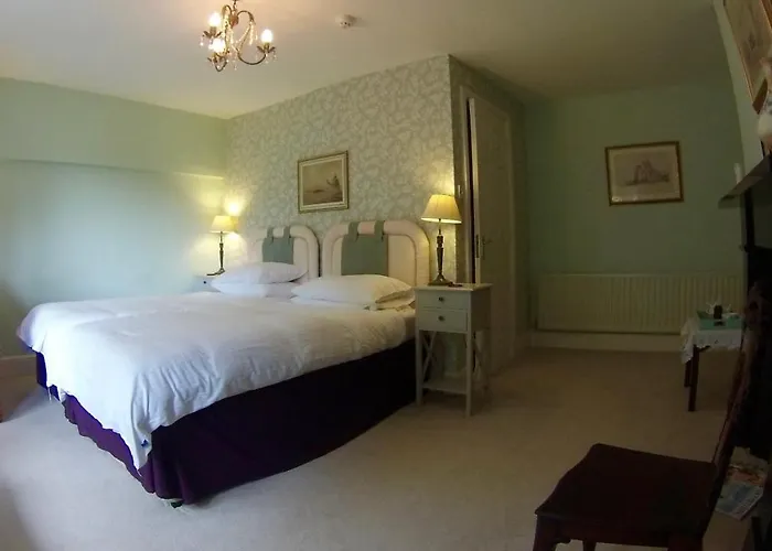 Wood House Bed & Breakfast