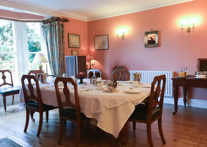 Wood House Bed & Breakfast